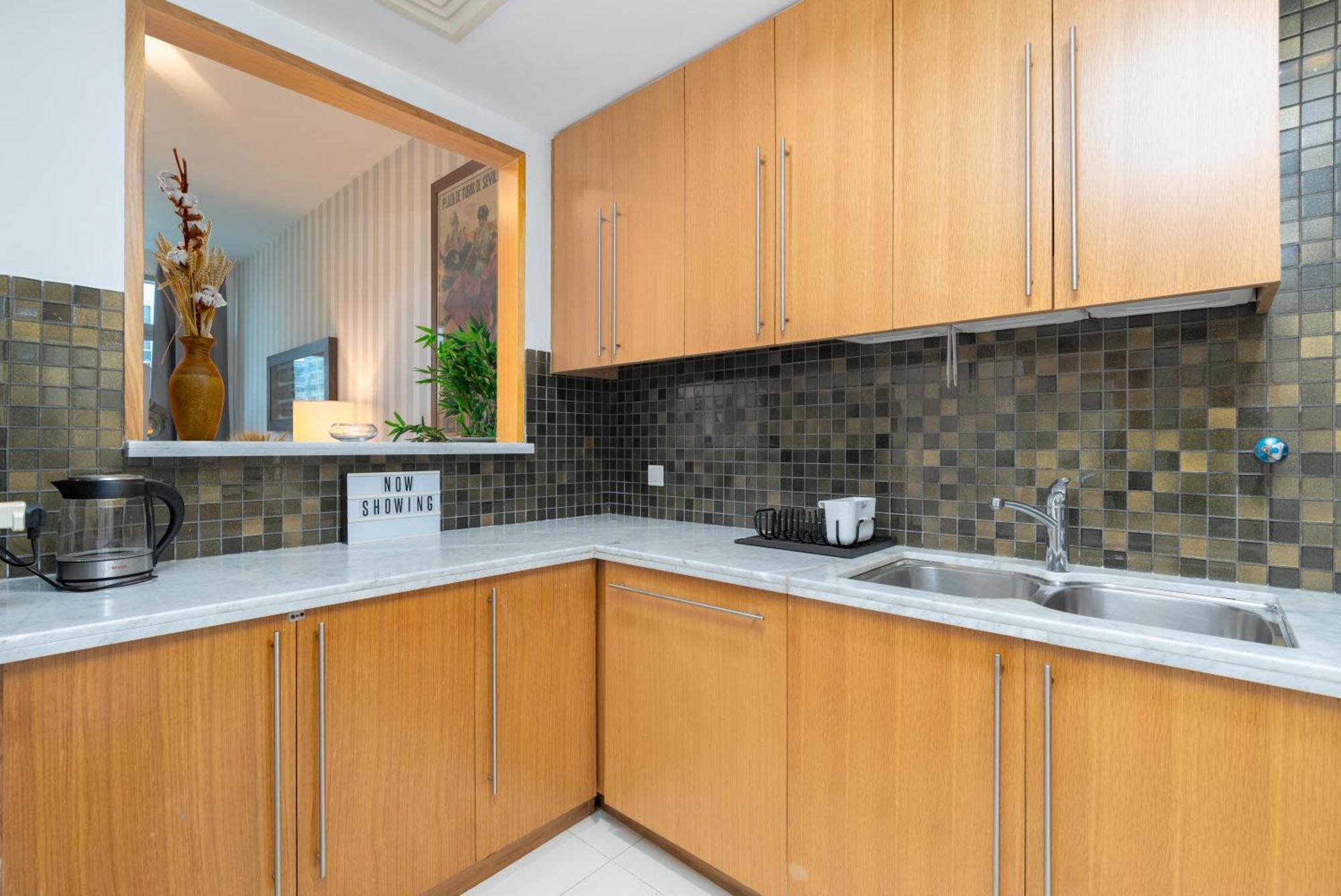 Vacay Lettings - Stylish 1 Bedroom With Marina View, Marina Apartment Dubai