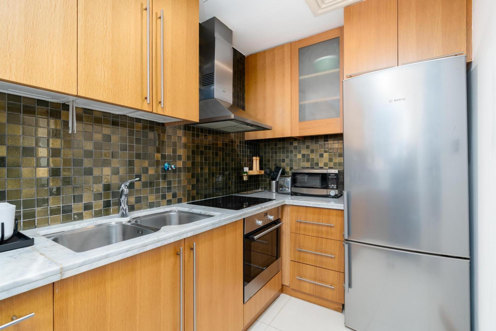 Vacay Lettings - Stylish 1 Bedroom With Marina View, Marina Apartment *